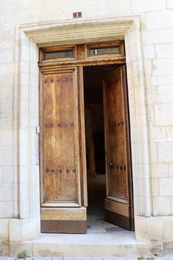 Uzes, Au Coeur Du Centre Medieval La Boussole D'Uzes, Appartement De Caractere Du XVII -Eme Siecle Bagian luar foto