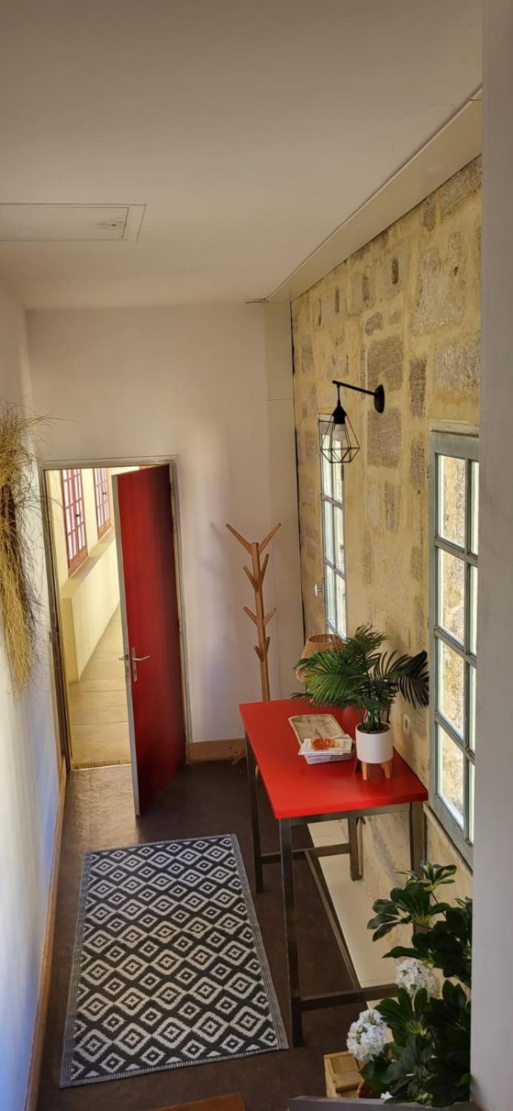 Uzes, Au Coeur Du Centre Medieval La Boussole D'Uzes, Appartement De Caractere Du XVII -Eme Siecle Bagian luar foto