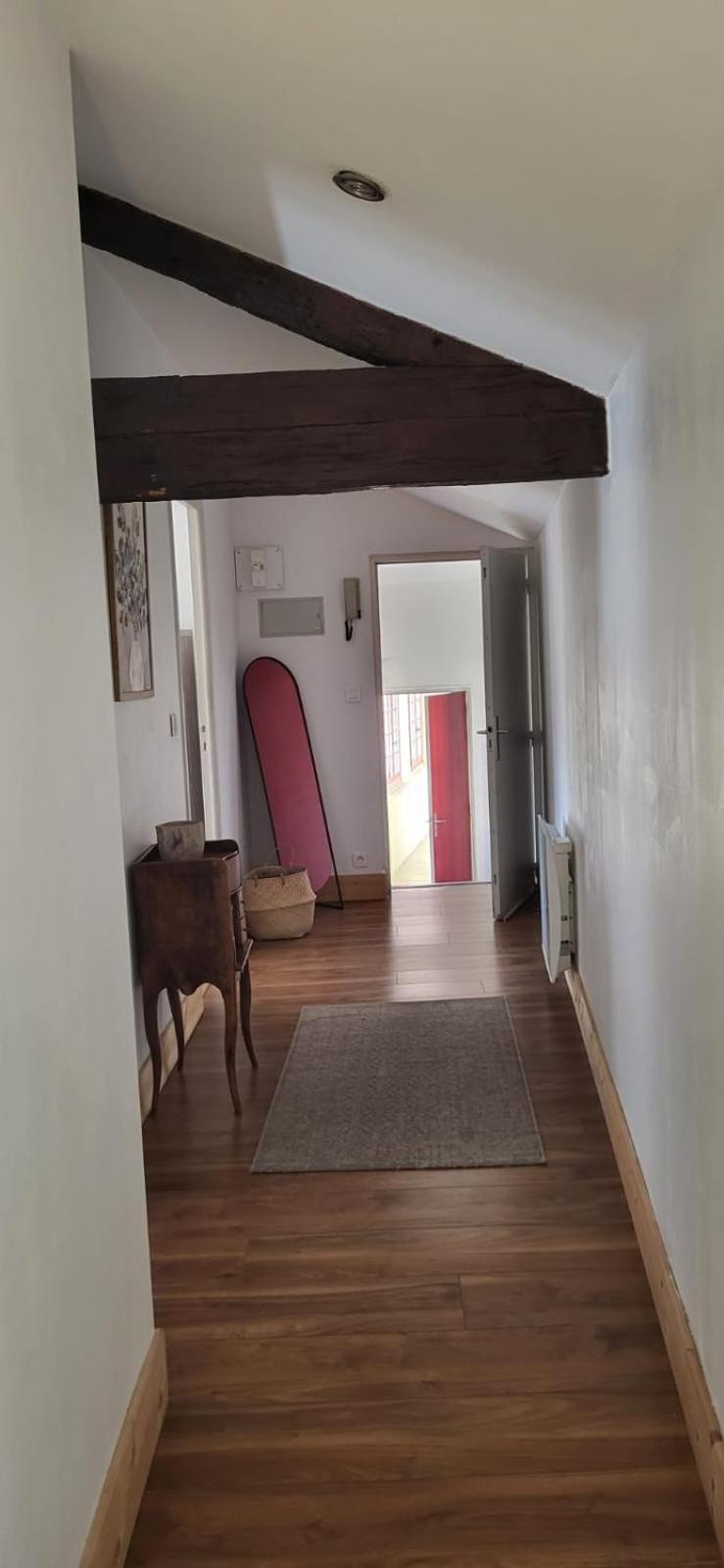 Uzes, Au Coeur Du Centre Medieval La Boussole D'Uzes, Appartement De Caractere Du XVII -Eme Siecle Bagian luar foto